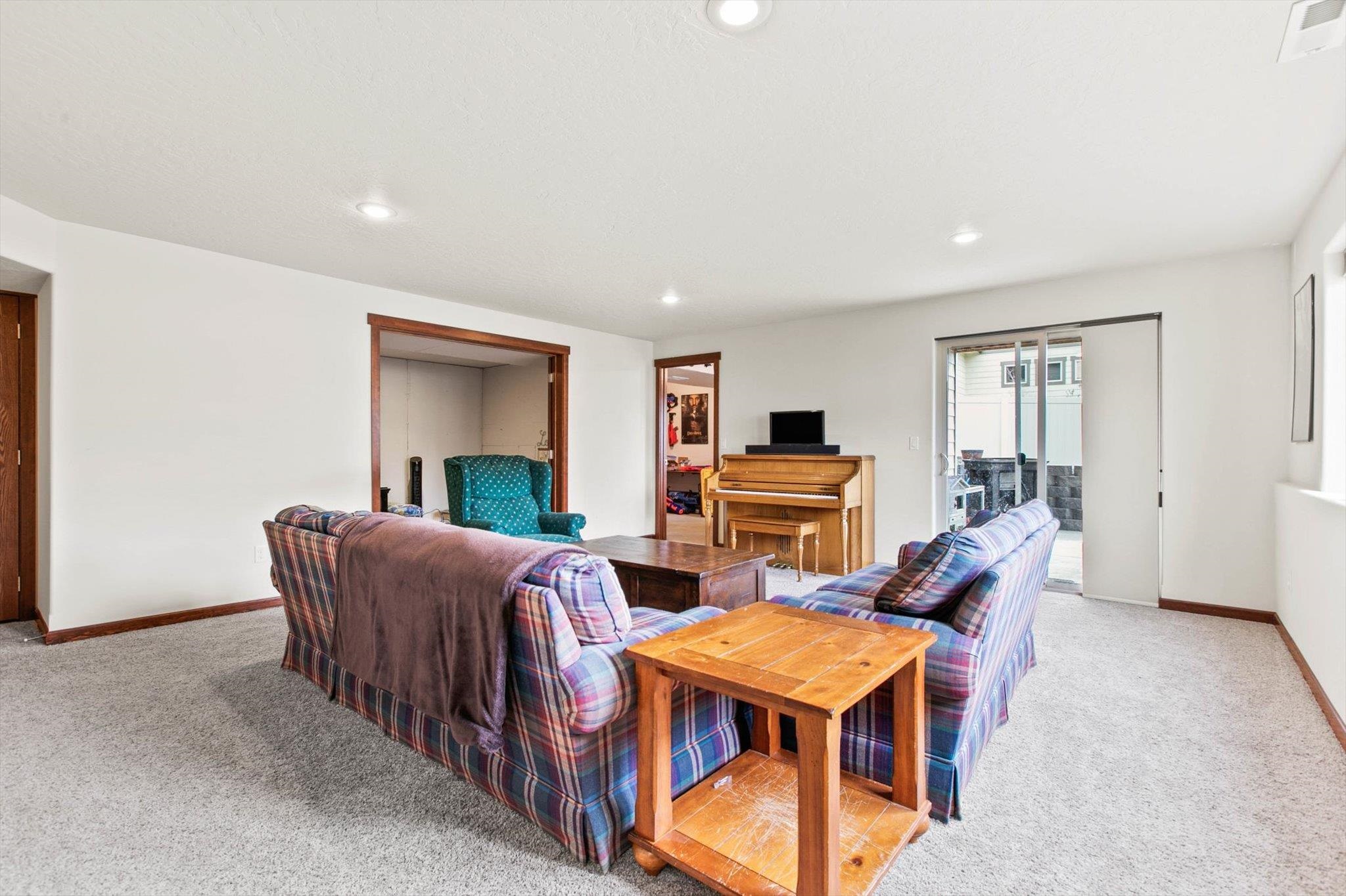 17612 East Apollo Road Greenacres, WA 99016 - Photo 24 of 43 Gallery Image 24