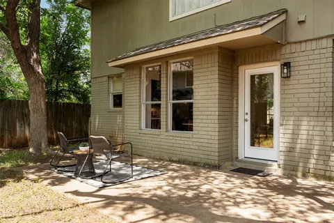 $584,000 | 7516 Windrush Drive, Austin, TX 78729