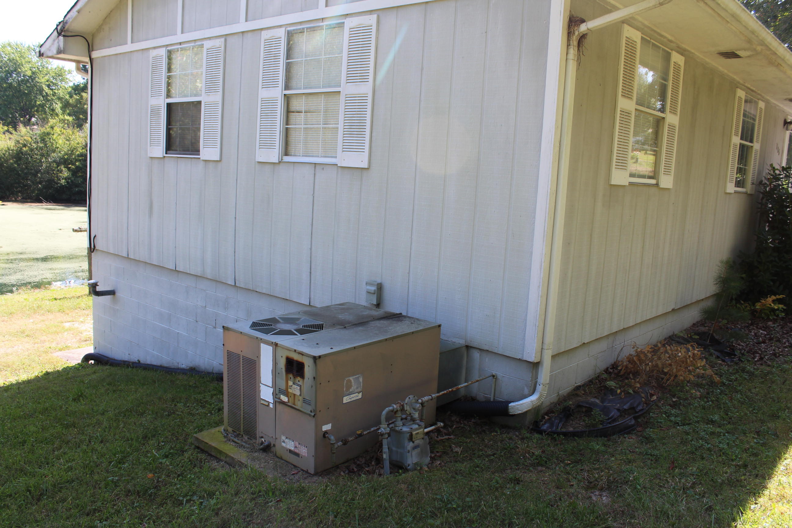 1106 Woodlawn Road Jamestown, TN 38556 - Photo 6 of 23 006