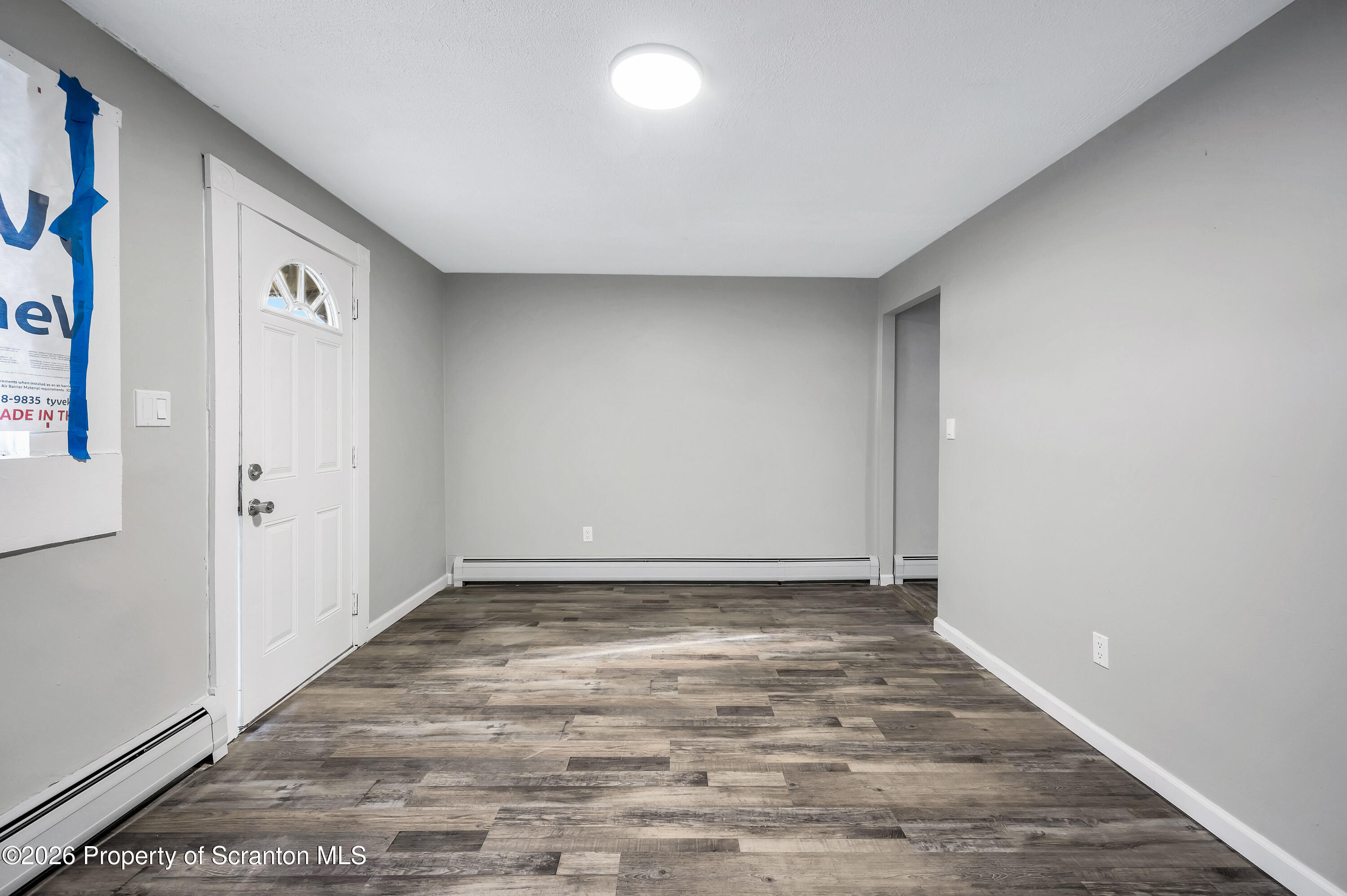 333 Oak Street, Unit 1/2 Scranton, PA 18508 - Photo 3 of 11 a view of room