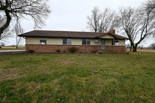 $269,000 | 13100 East Hwy H, Stockton, MO 65785
