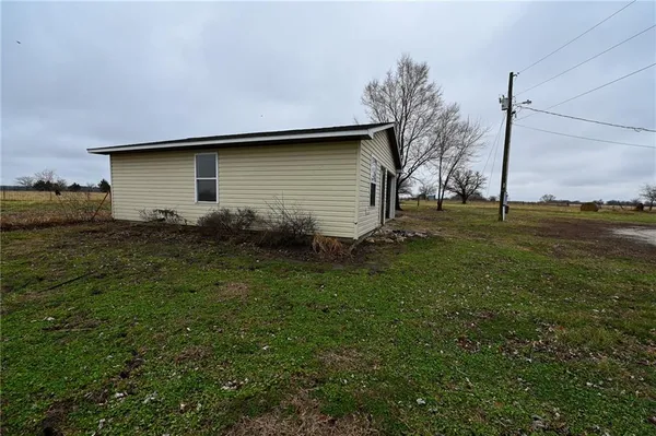 $269,000 | 13100 East Hwy H, Stockton, MO 65785