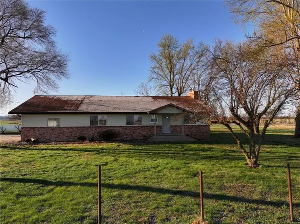 $269,000 | 13100 East Hwy H, Stockton, MO 65785