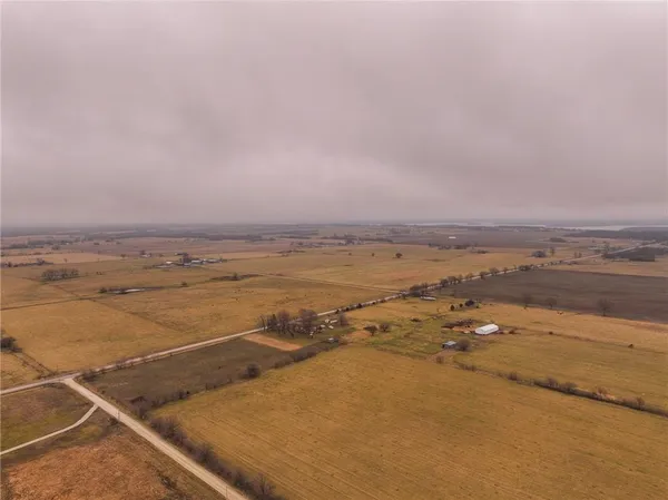 $269,000 | 13100 East Hwy H, Stockton, MO 65785