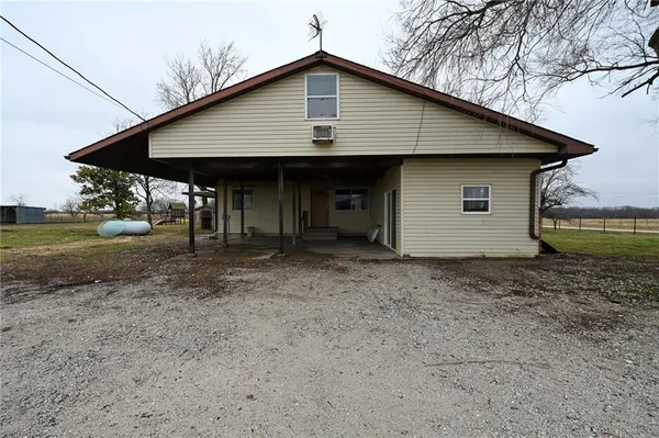 $269,000 | 13100 East Hwy H, Stockton, MO 65785