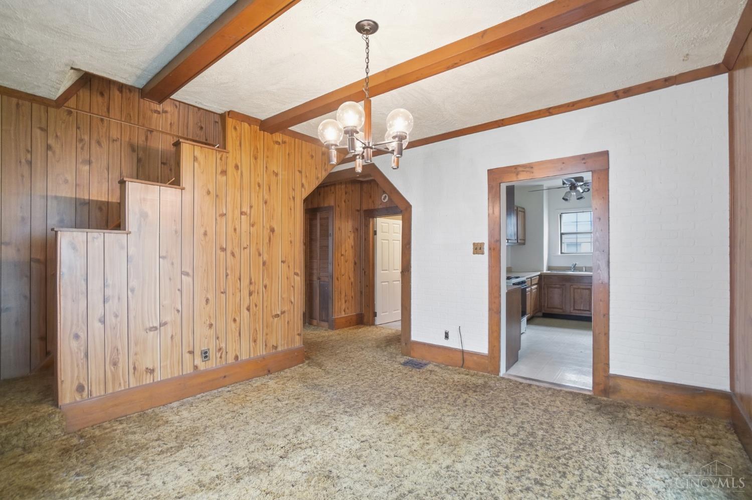 1414 Beacon Road Cincinnati, OH 45230 - Photo 11 of 33