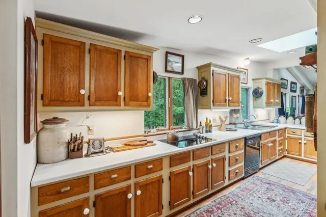 $795,000 | 12 Coopers Beach Road, Owls Head, ME 04854