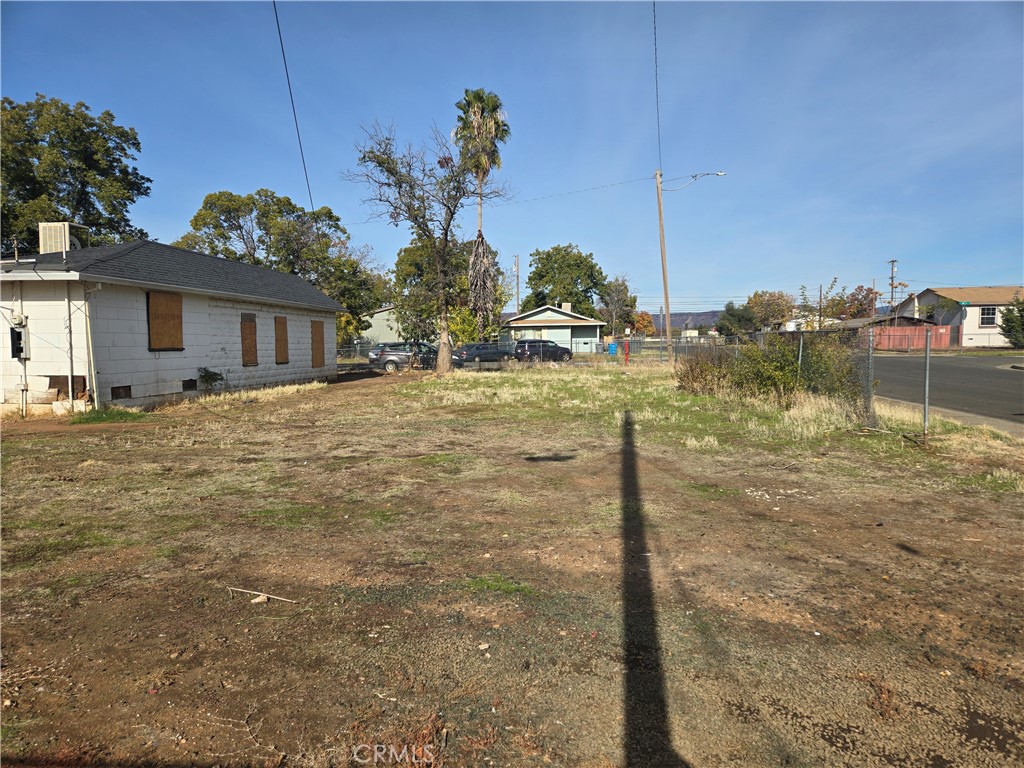 2575 A Street Oroville, CA 95966 - Photo 3 of 33