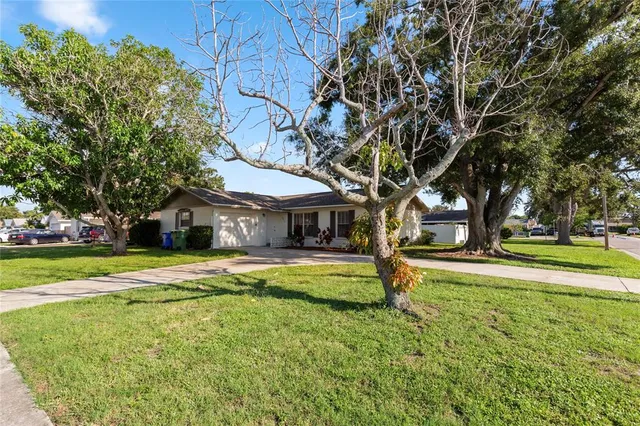 $387,500 | 2813 20th Avenue West, Bradenton, FL 34205