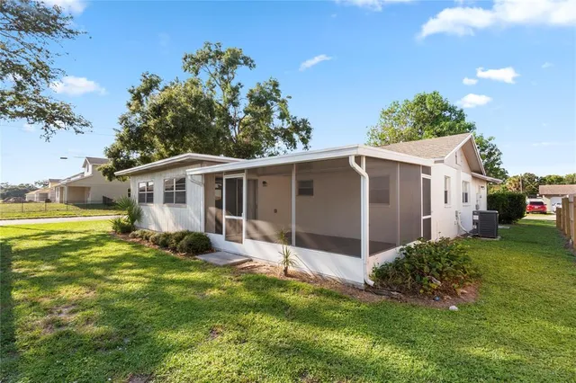 $387,500 | 2813 20th Avenue West, Bradenton, FL 34205