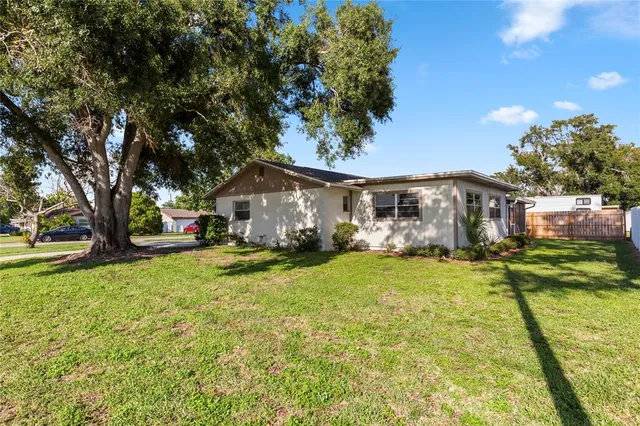 $387,500 | 2813 20th Avenue West, Bradenton, FL 34205