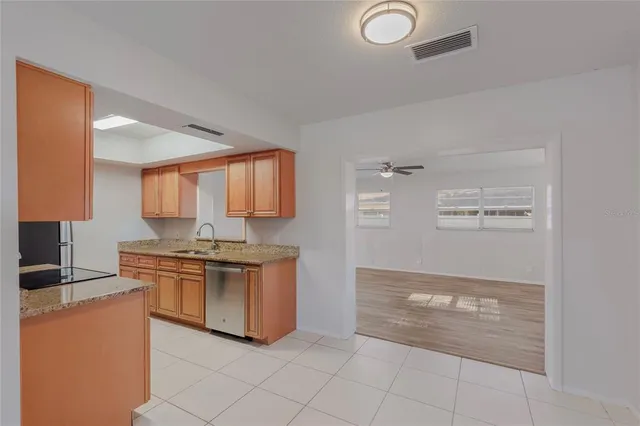 $387,500 | 2813 20th Avenue West, Bradenton, FL 34205