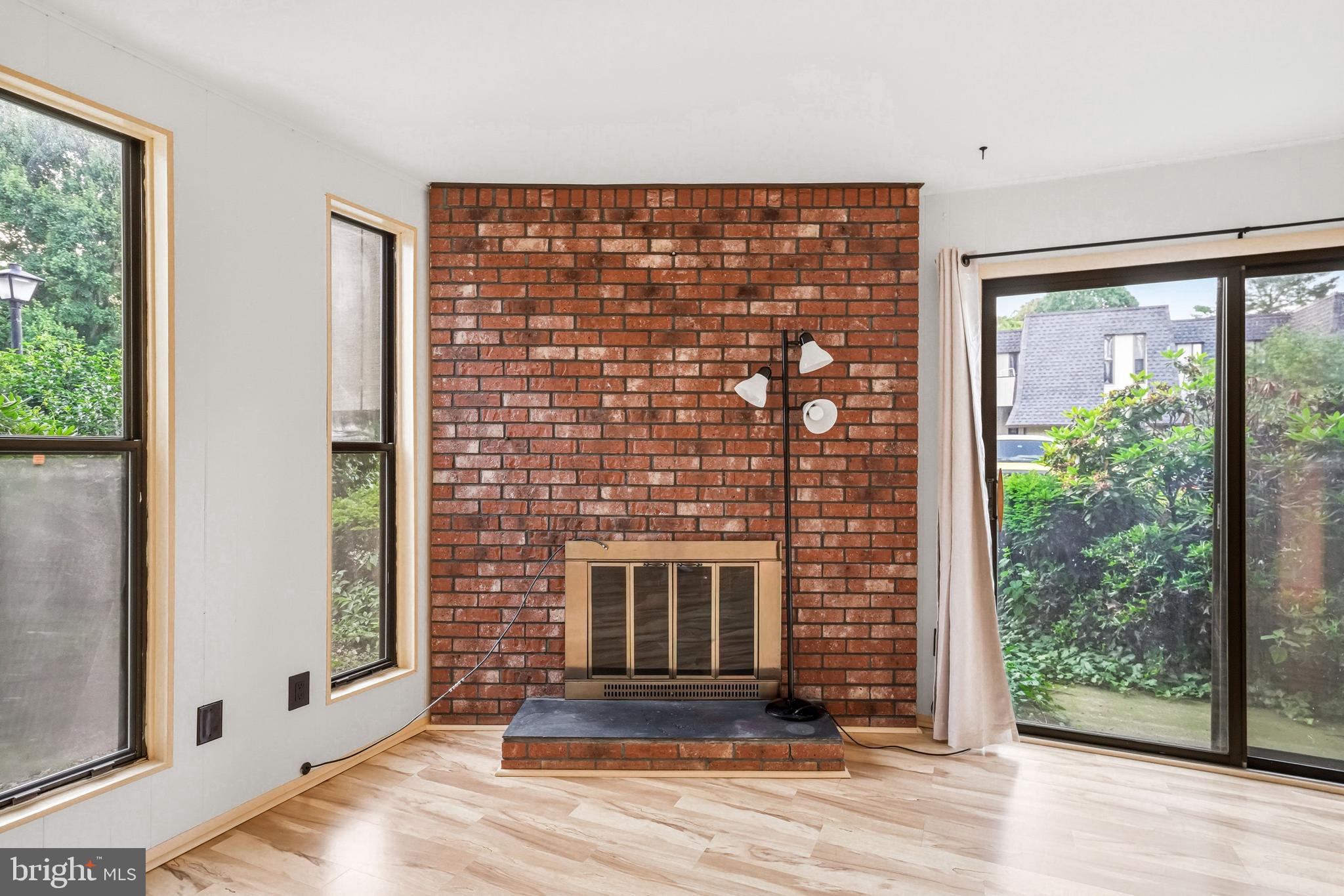 25 South Church Road, Unit 93 Maple Shade, NJ 08052 - Photo 9 of 28 Wood burning FP
