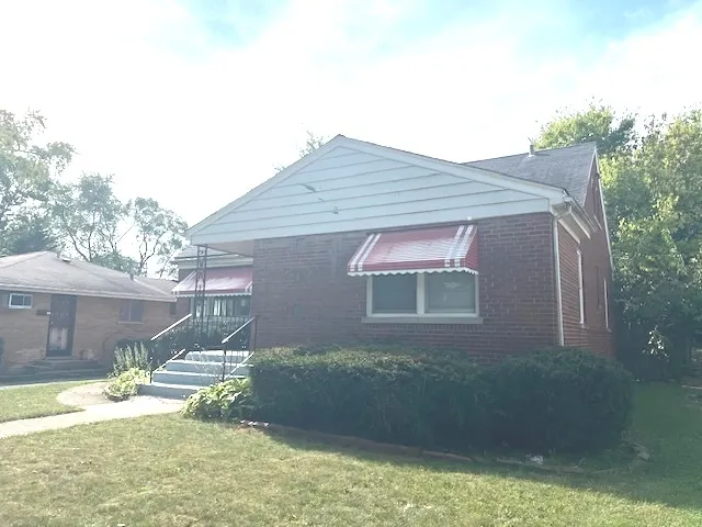 a backyard of a house
