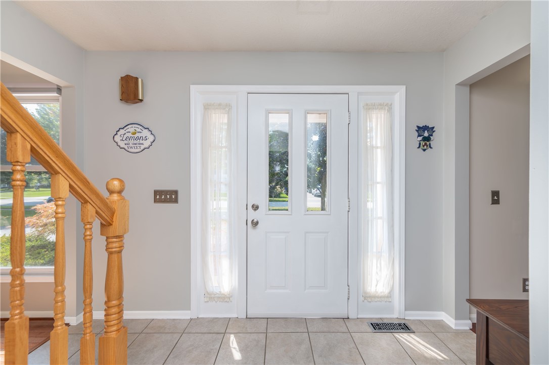 34 Torrey Pine Drive Greece, NY 14612 - Photo 4 of 48