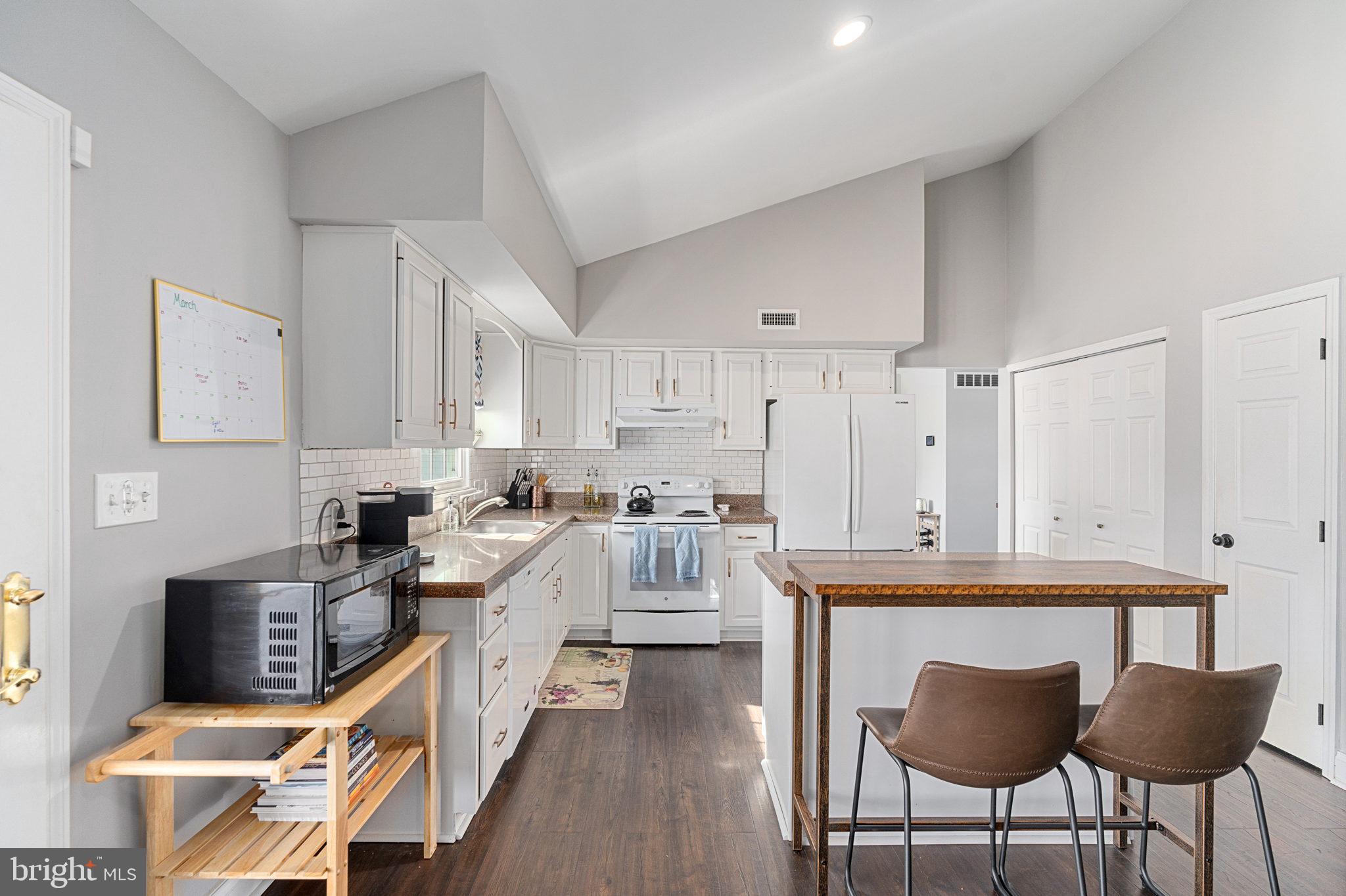 4540 Green Tree Road Reading, PA 19606 - Photo 16 of 36