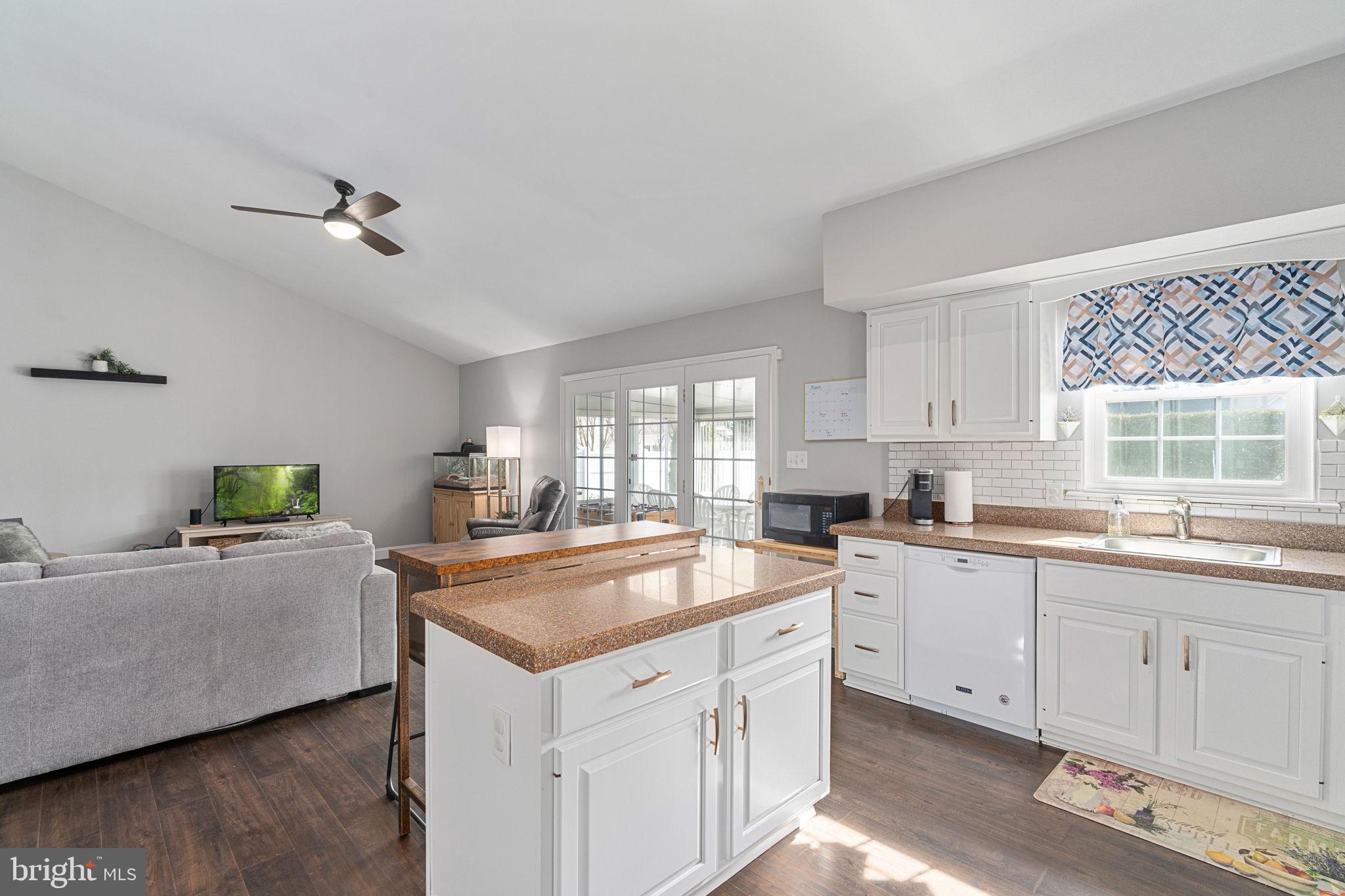 4540 Green Tree Road Reading, PA 19606 - Photo 18 of 36