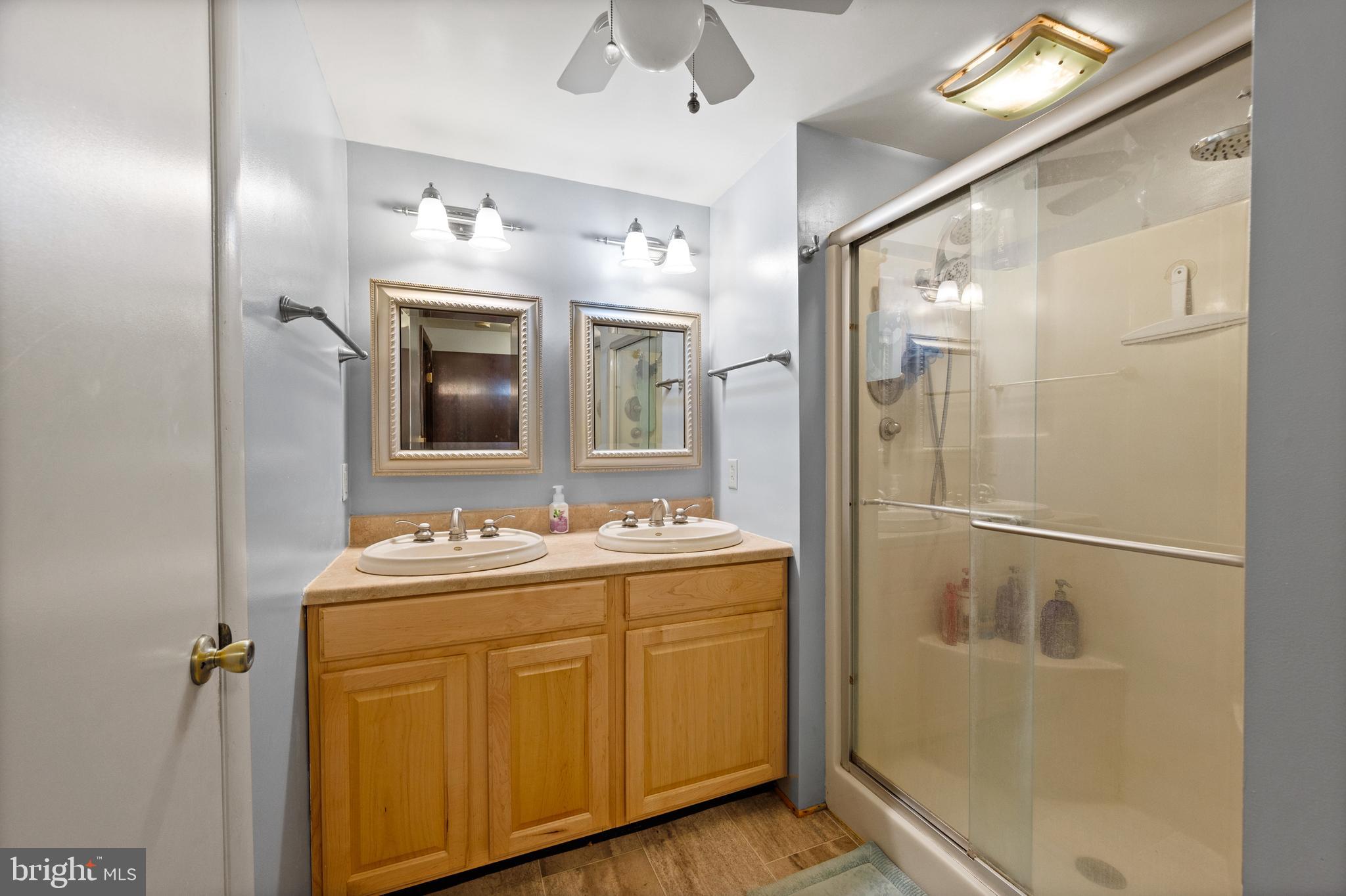 2436 Warm Springs Road Shenandoah Junction, WV 25442 - Photo 35 of 123 Primary bathroom