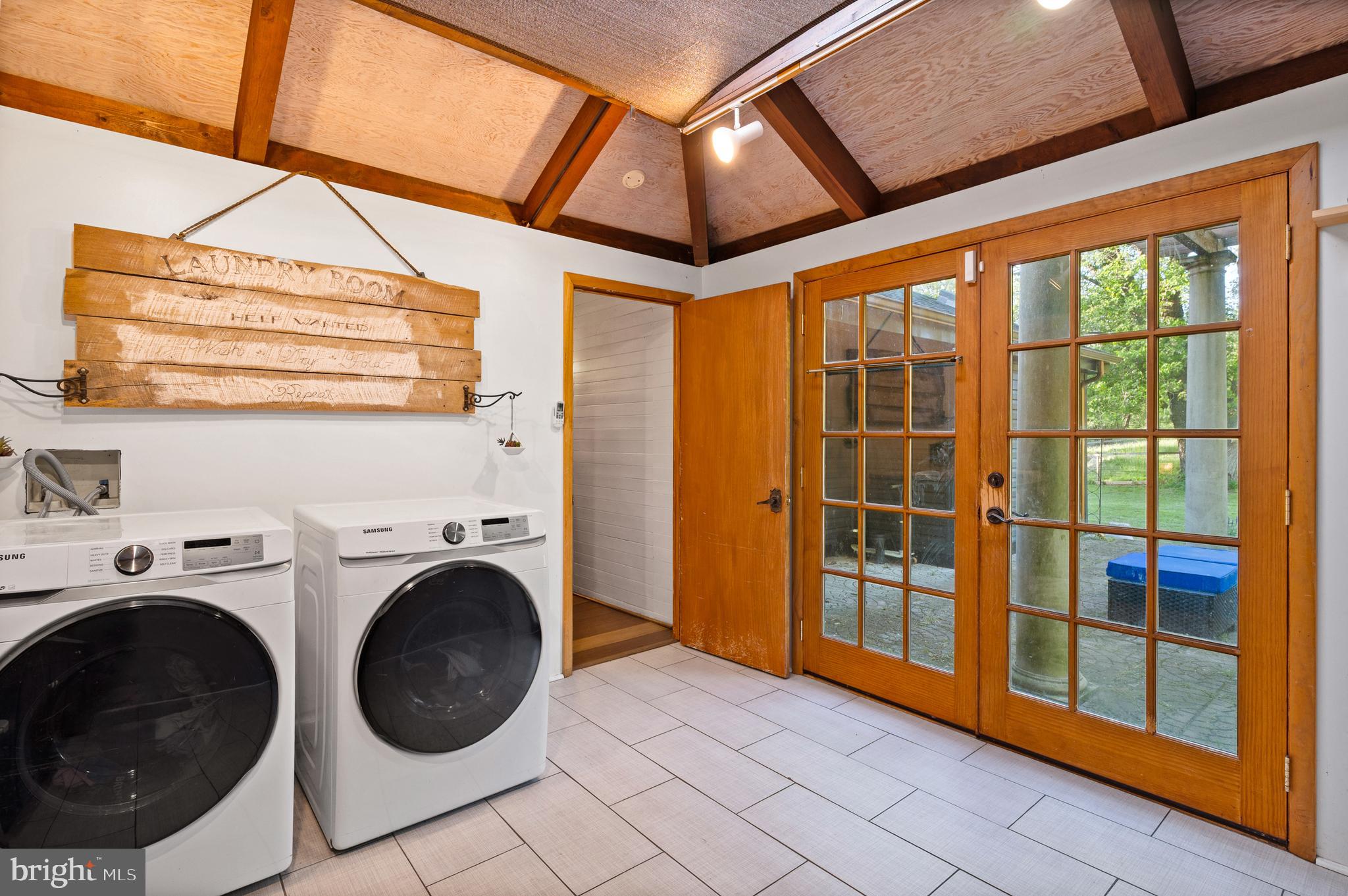 2436 Warm Springs Road Shenandoah Junction, WV 25442 - Photo 56 of 123 Laundry room