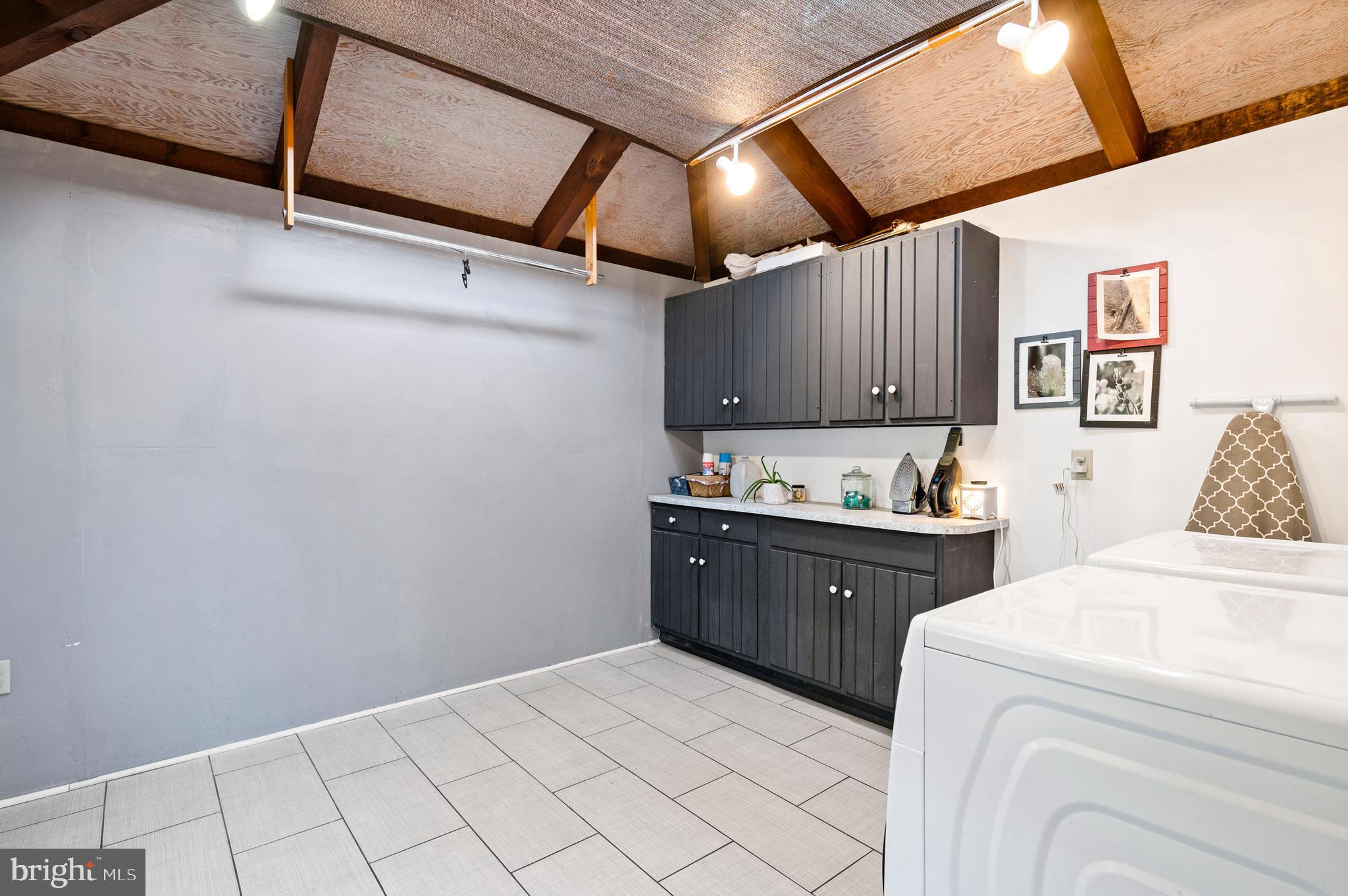 2436 Warm Springs Road Shenandoah Junction, WV 25442 - Photo 57 of 123 Laundry room