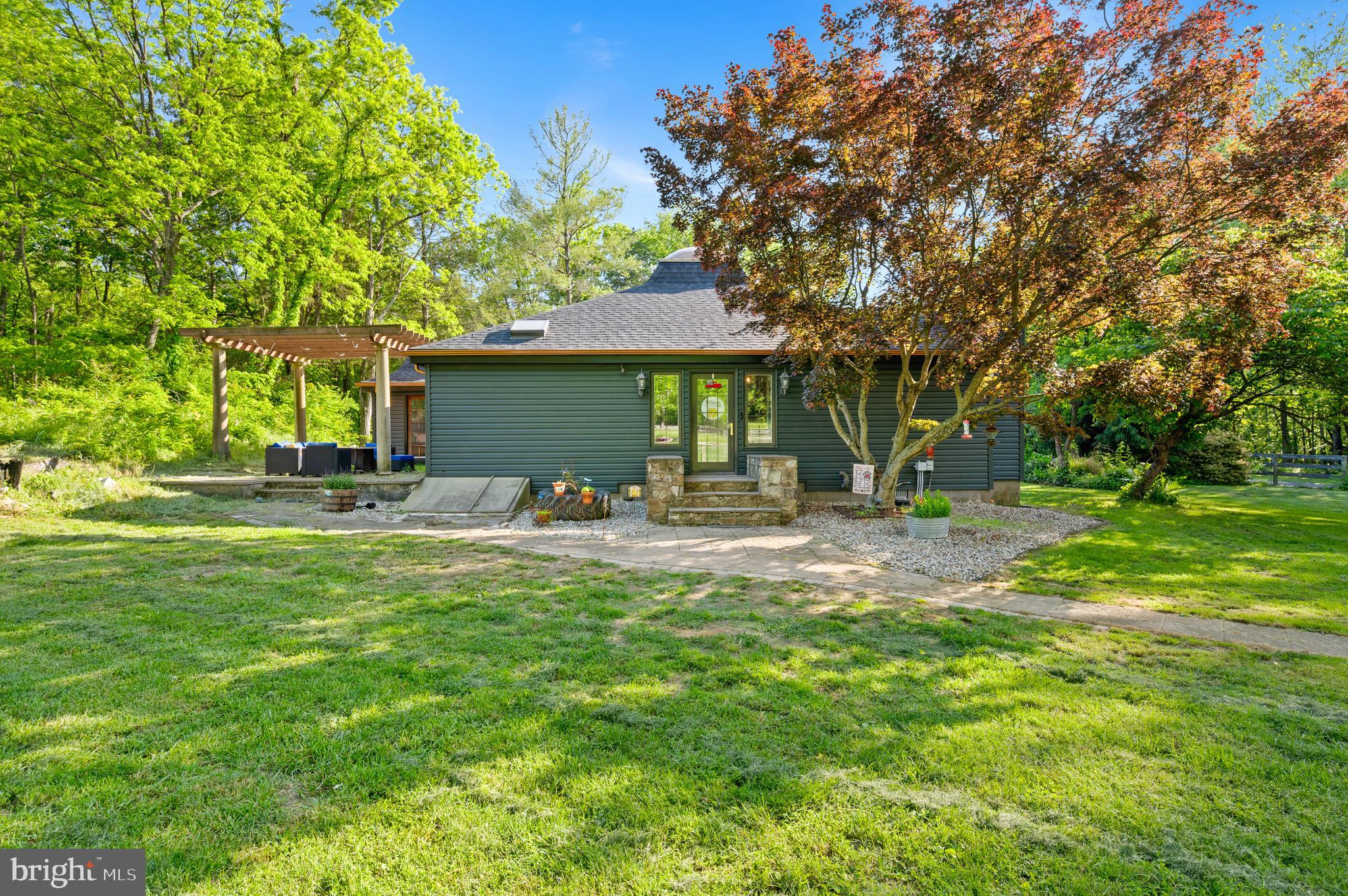 2436 Warm Springs Road Shenandoah Junction, WV 25442 - Photo 74 of 123