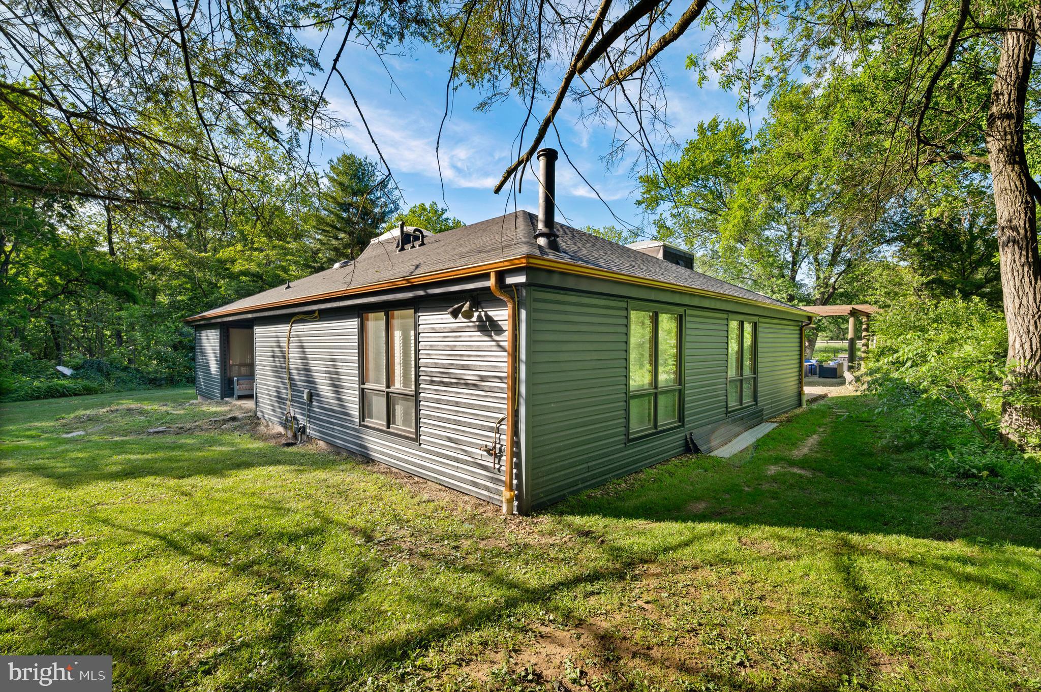 2436 Warm Springs Road Shenandoah Junction, WV 25442 - Photo 75 of 123