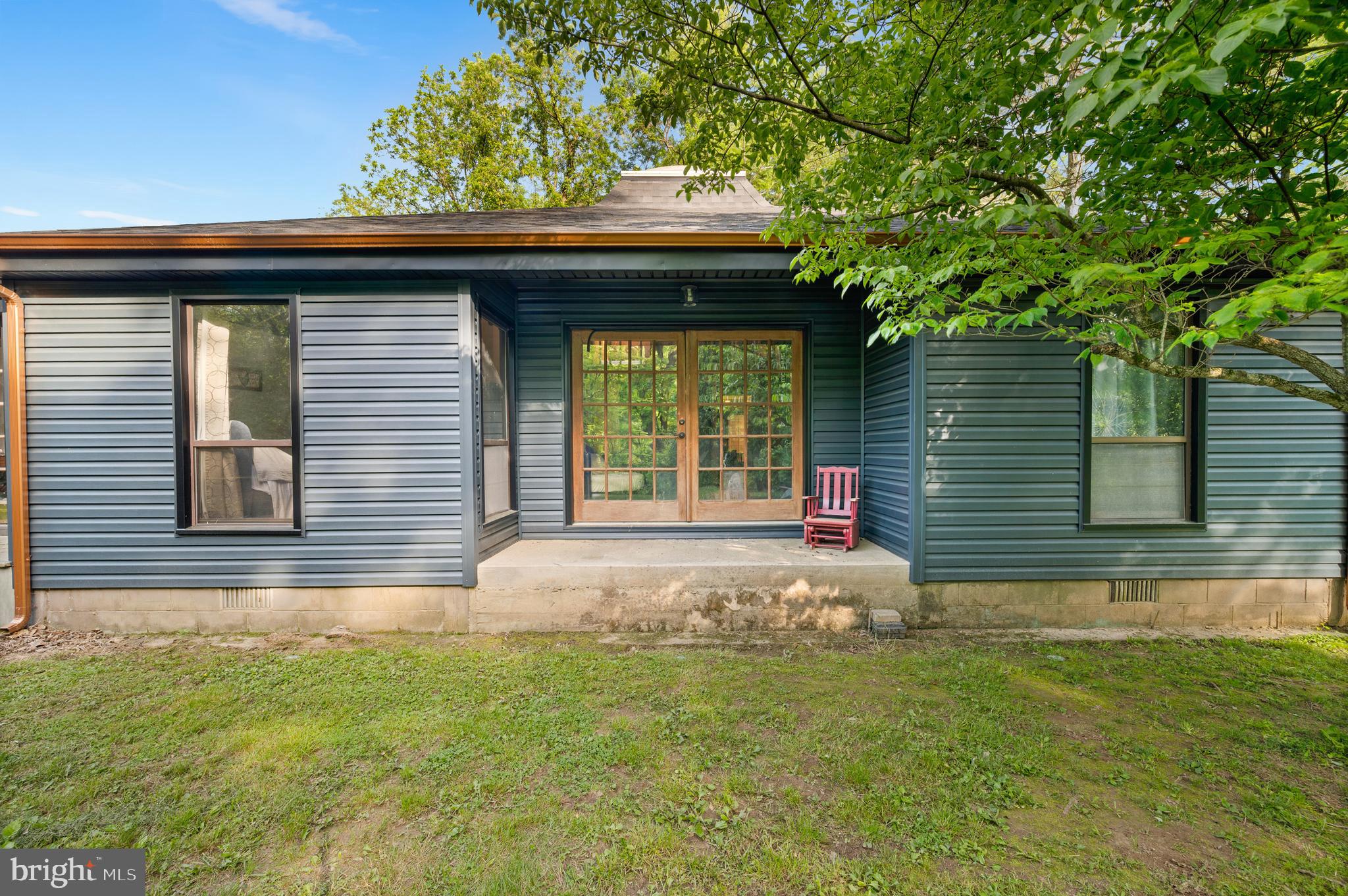 2436 Warm Springs Road Shenandoah Junction, WV 25442 - Photo 78 of 123