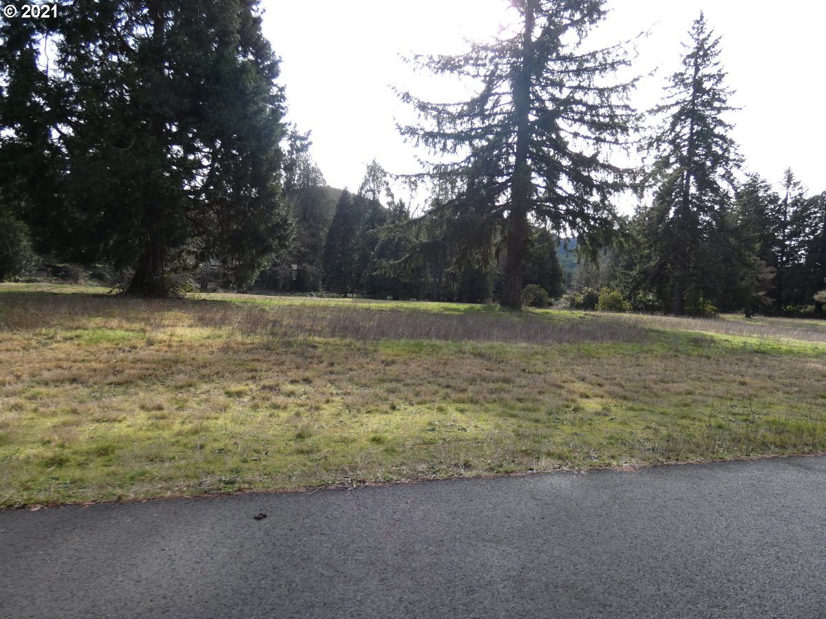 7 Omlid Drive Springfield, OR 97478 - Photo 9 of 15 Gallery Image 9
