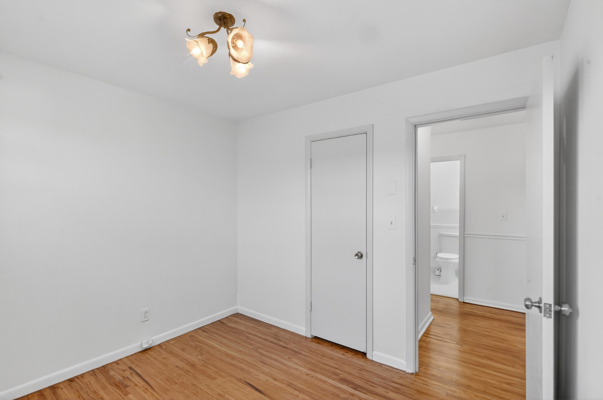758 Moormans Arm Road Nashville, TN 37207 - Photo 32 of 35 a view of room with wooden floor