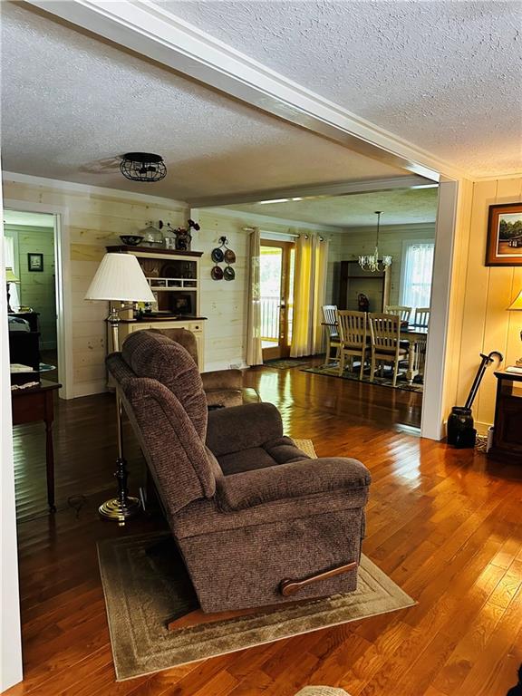 368 Dixon Road Demorest, GA 30535 - Photo 26 of 67 a living room with furniture and wooden floor