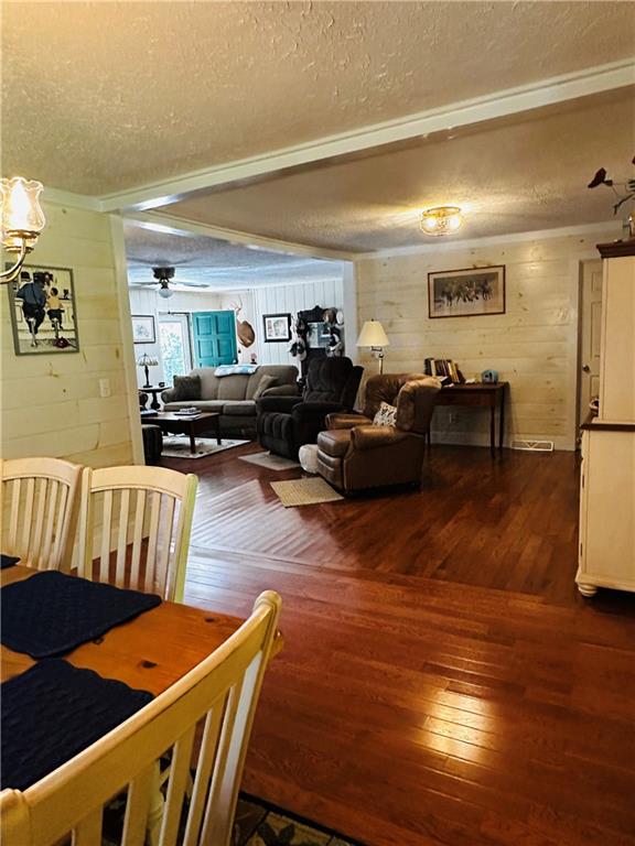 368 Dixon Road Demorest, GA 30535 - Photo 35 of 67 a living room with furniture and wooden floor