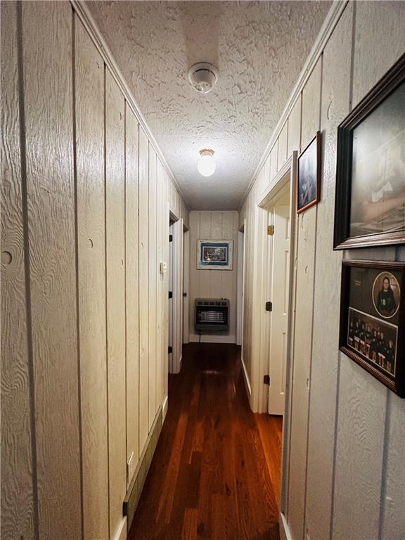368 Dixon Road Demorest, GA 30535 - Photo 45 of 67 a view of hallway with stairs
