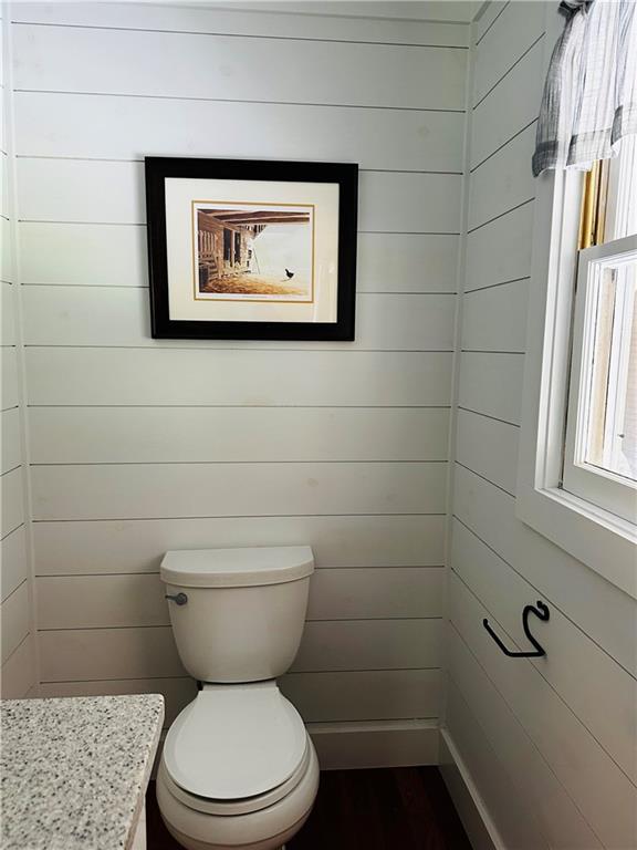 368 Dixon Road Demorest, GA 30535 - Photo 55 of 67 a bathroom with a toilet and a picture on the wall