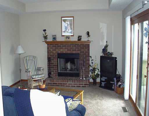 8020 Cooper Point Run Fort Wayne, IN 46835 - Photo 3 of 4