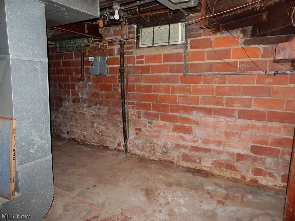 2301 South Overlook Road Cleveland, OH 44106 - Photo 16 of 17 Gallery Image 16