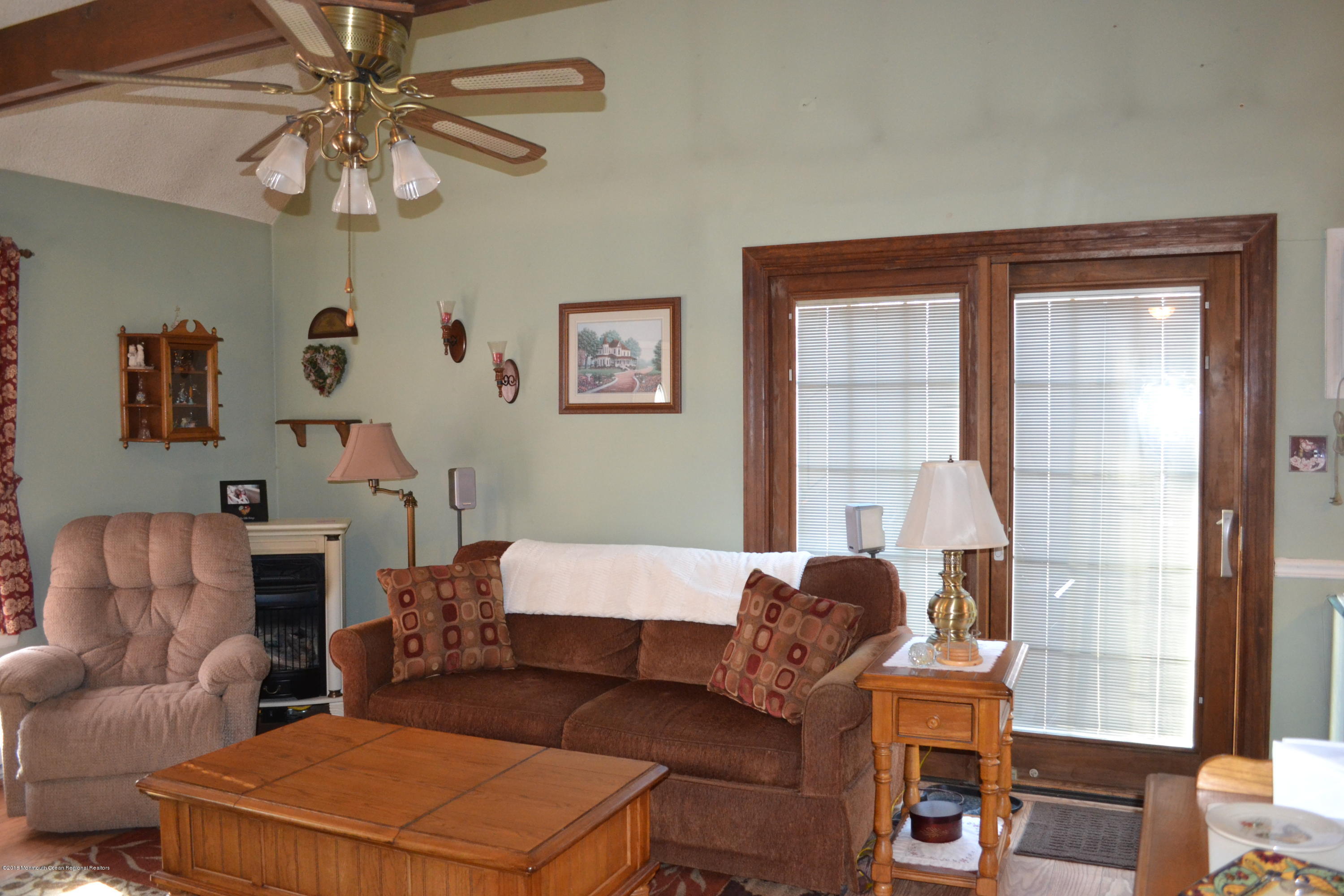 109 Bark Road Manahawkin, NJ 08050 - Photo 18 of 33 2018-01-19 13.35.17