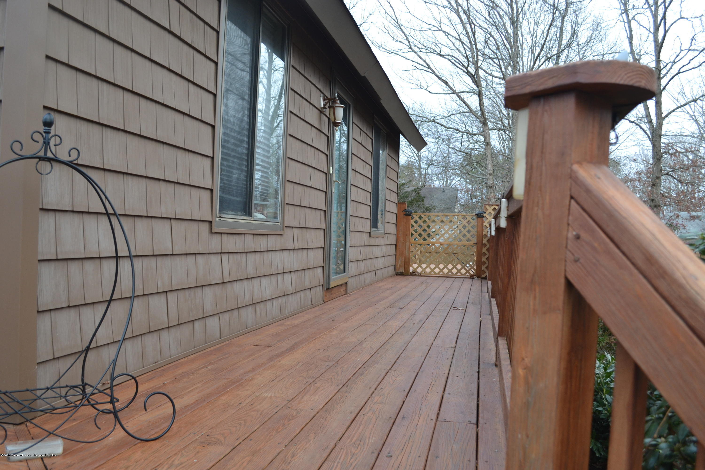 109 Bark Road Manahawkin, NJ 08050 - Photo 4 of 33 2018-01-15 15.25.44