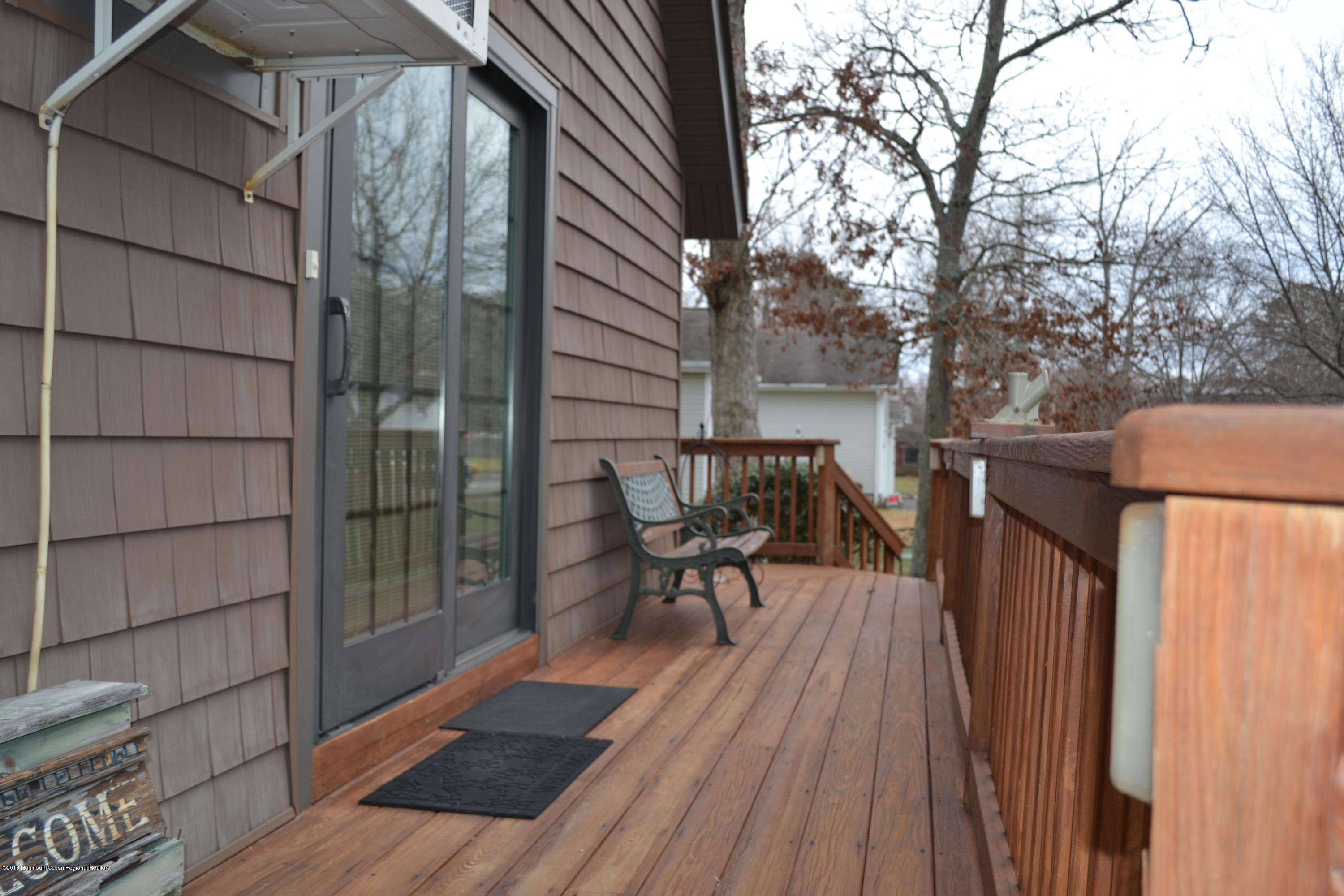 109 Bark Road Manahawkin, NJ 08050 - Photo 8 of 33 2018-01-15 15.28.19