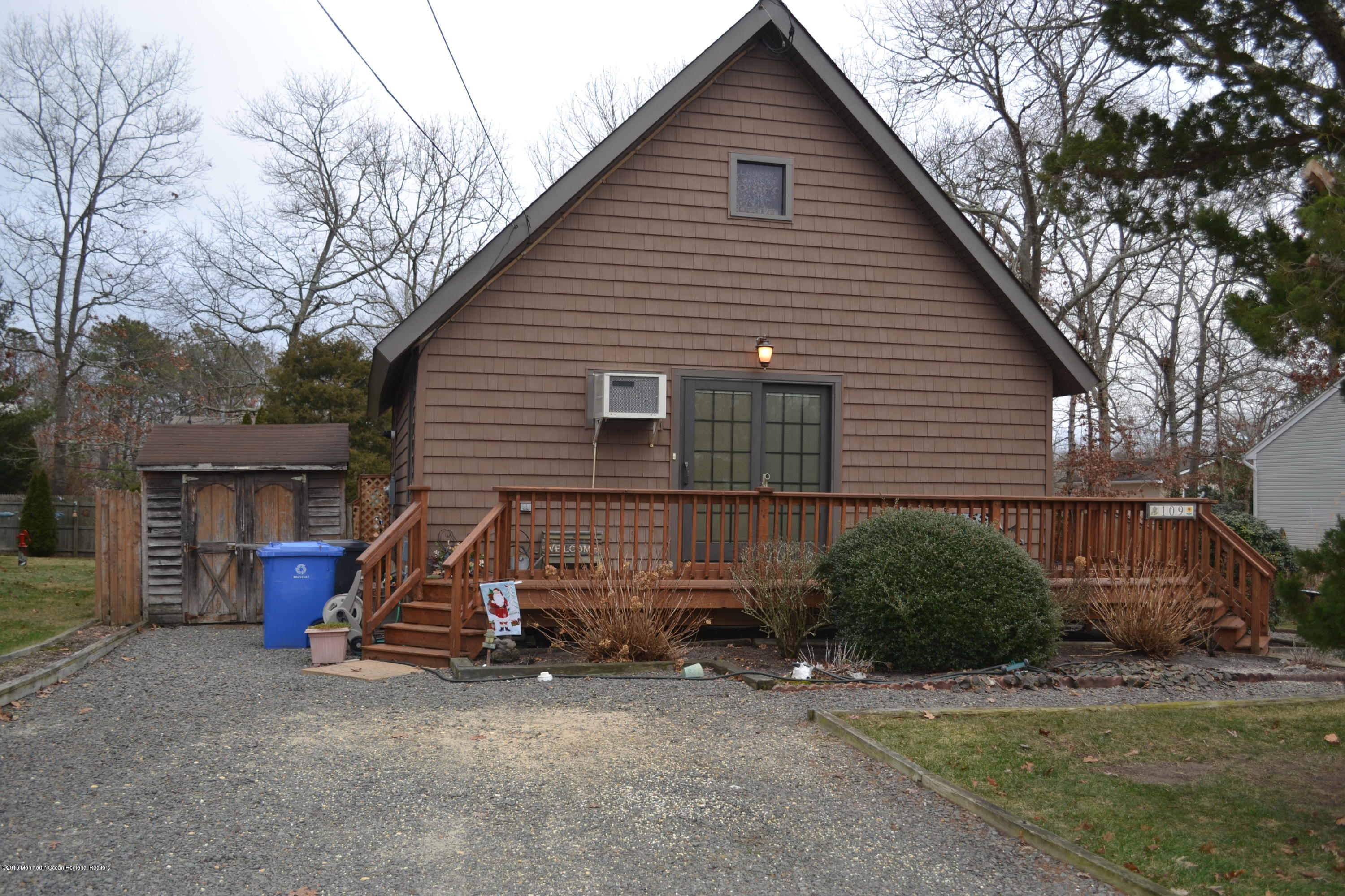 109 Bark Road Manahawkin, NJ 08050 - Photo 10 of 33 2018-01-15 15.28.47