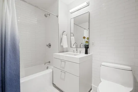 $6,850,000 | 300 Pier 4 Blvd., Unit 7G, Boston, MA 02210