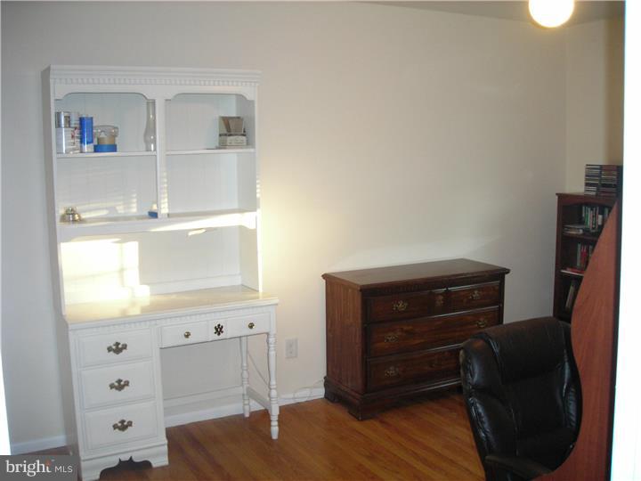 100 Cliffwood Road Philadelphia, PA 19115 - Photo 15 of 22