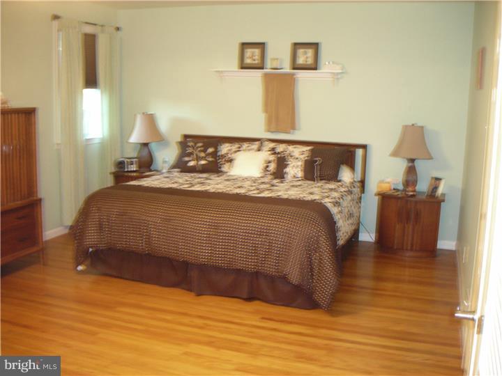 100 Cliffwood Road Philadelphia, PA 19115 - Photo 17 of 22