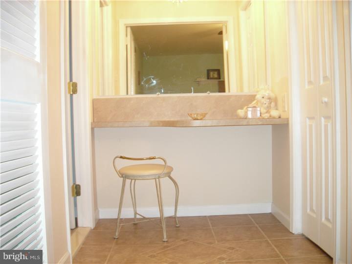100 Cliffwood Road Philadelphia, PA 19115 - Photo 18 of 22
