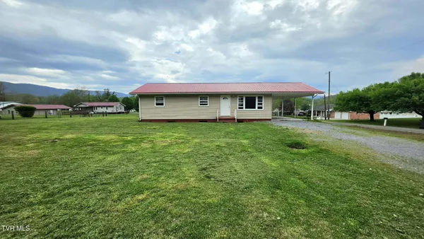 $160,000 | 2704 East 6th Street, Big Stone Gap, VA 24219