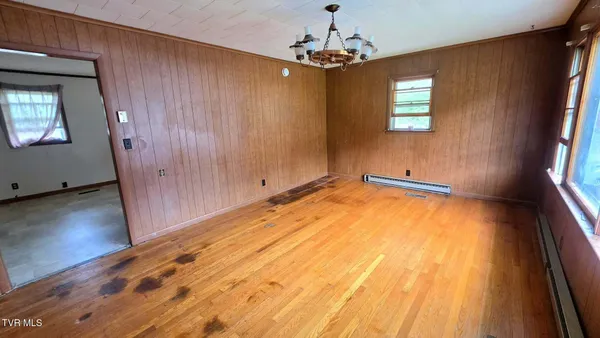 $160,000 | 2704 East 6th Street, Big Stone Gap, VA 24219