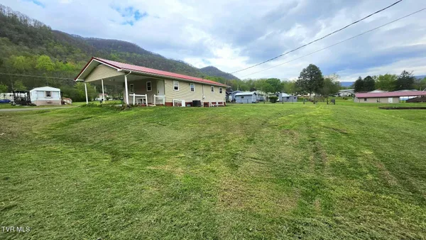 $160,000 | 2704 East 6th Street, Big Stone Gap, VA 24219