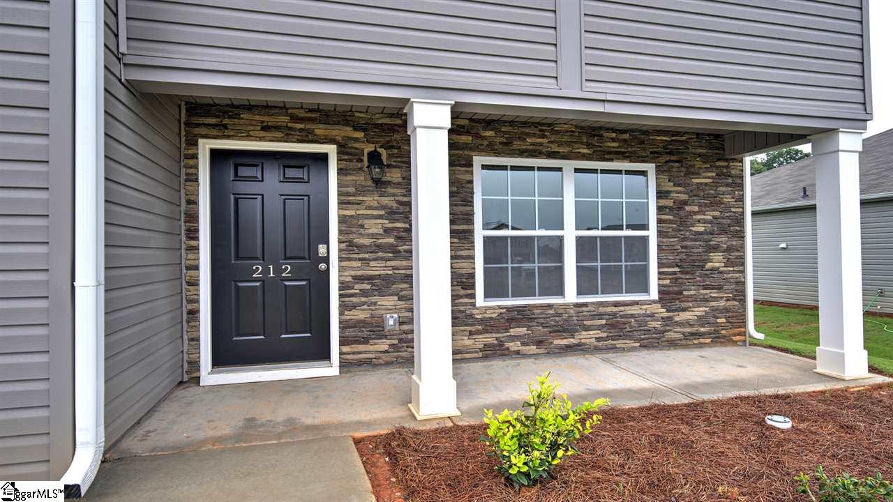 212 Hillendale Way Pelzer, SC 29669 - Photo 2 of 32
