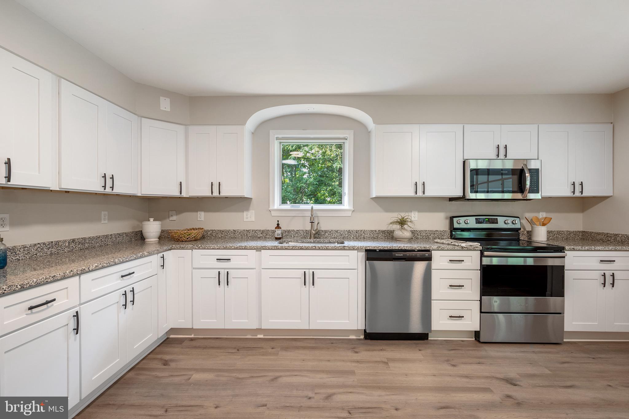 6431 Sleepy Ridge Road Falls Church, VA 22042 - Photo 20 of 63 Kitchen Alt View 2