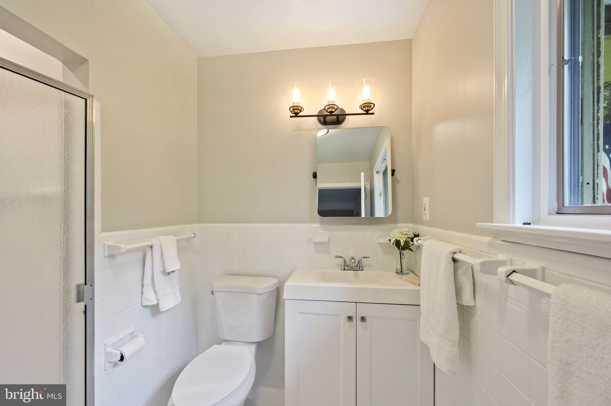 6431 Sleepy Ridge Road Falls Church, VA 22042 - Photo 31 of 63 Primary Bathroom