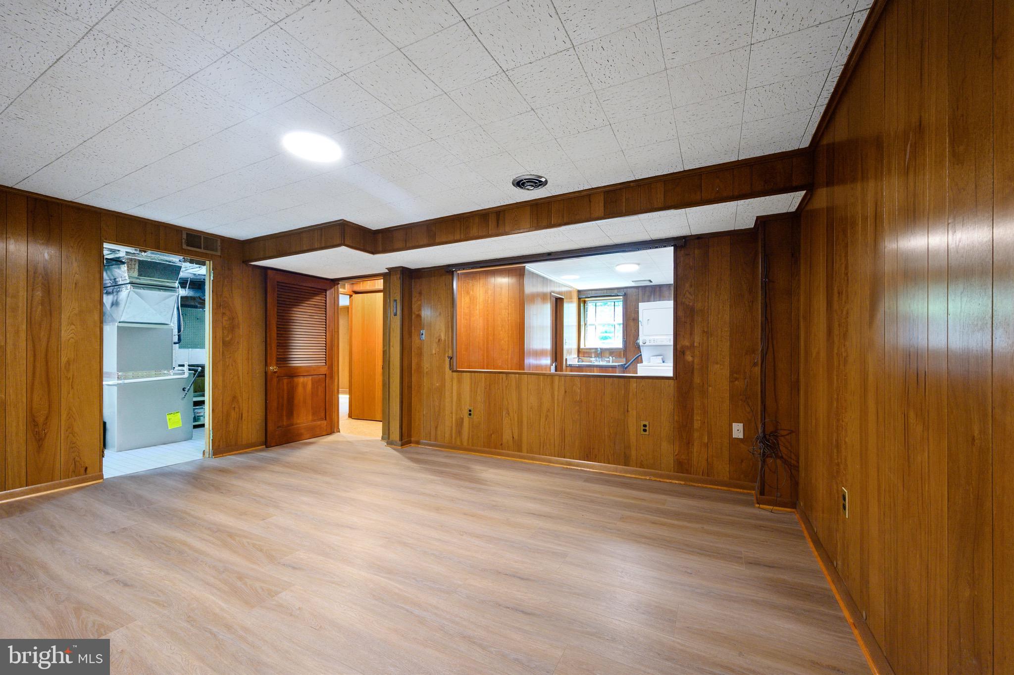 6431 Sleepy Ridge Road Falls Church, VA 22042 - Photo 44 of 63 Den Alt View